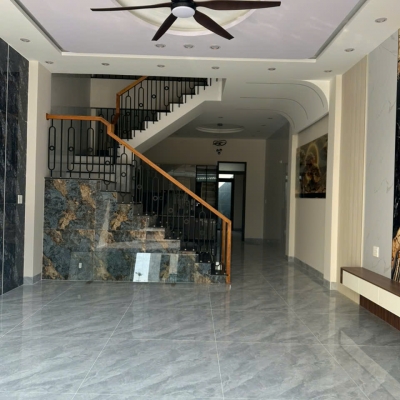 BÁN NHÀ MẶT TIỀN ĐƯỜNG TRẠNG QUỲNH - QUY NHƠN NAM. MÃ SỐ: #MT3884