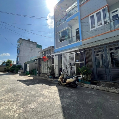 Nhà 3 tầng BTCT 51m² sát Vinhomes Nguyễn Xiển – 5 tỷ nhỉnh