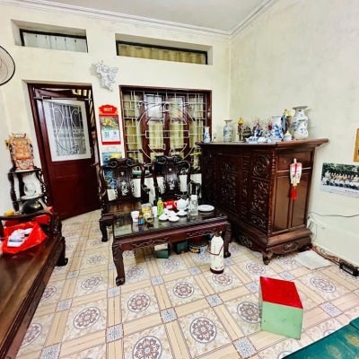 (Hiếm) Nghi Tàm - lô góc - ngõ đẹp - nông 10m oto tránh - 80m2 chỉ 21 tỷ.