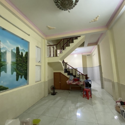 Bán nhà 1 Trệt 1 Lầu Dĩ An,Đường 2 ô tô,SHR,gần Vincom Dĩ An