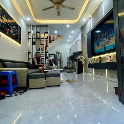 Bán nhà Khương Trung  35m 5 tầng 8,2 tỷ - Ngõ trước nhà rộng 2,3m 50m ra Ô tô