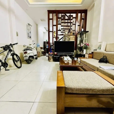 Bán Nhà Hoàng Hoa Thám 45m2. 4 tầng. mặt tiền 5m. giá 9.3 tỷ Ba Đình Hà Nội