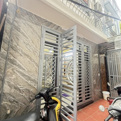 Bán nhà Nam Dư - cách 1 nhà ra phố - 30m2 5 tầng mới xây nhỉnh 7 tỷ