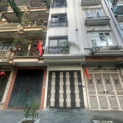 VÍP NHẤT HÀM NGHI!HÀNG XÓM VIN GARDENIA,PHÂN LÔ O BÀN CƠ,THANG MÁY,OTO ĐỖ CỔNG,DT:50Mx7T 14TY