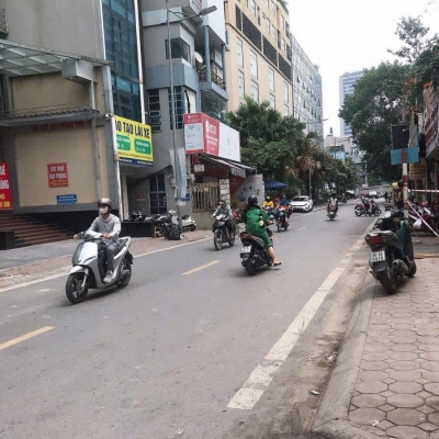 VỊ TRÍ VÀNG - Nhà Vương Thừa Vũ phân lô sát phố 90 sổ đỏ, ô tô tránh 25,5 tỷ