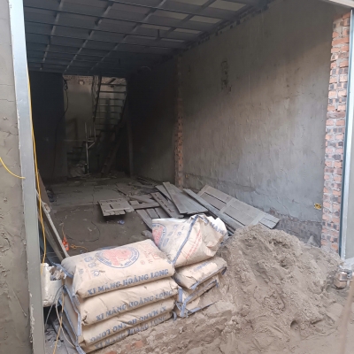 Chính chủ bán nhà 2 tầng 36m phố Bùi Huy Bích, ô tô đỗ cửa, ngay đường lớn