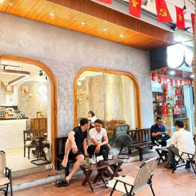 Sang nhượng quán cafe mặt ngõ ô tô tránh Đỗ Quang - Cầu Giấy
