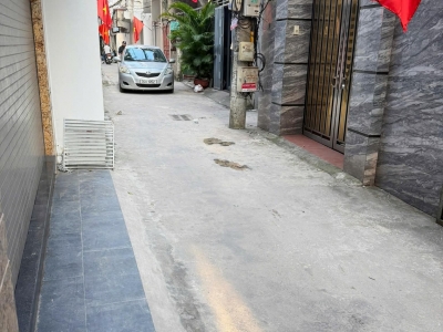 bán nhà lô góc Hồng Tiến, gần bệnh viện Tâm Anh, 7 tầng thang máy, ngõ thông, ôtô vào nhà