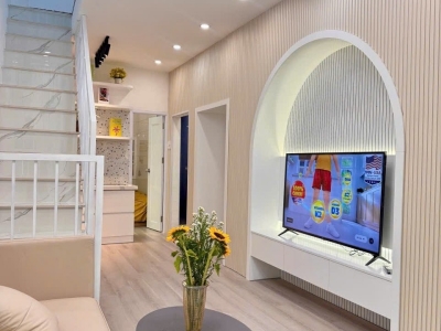 ► Nhà sát MT Lê Duẩn, 2 tầng đẹp, hiện đại, ở ngay, 3.3 tỷ