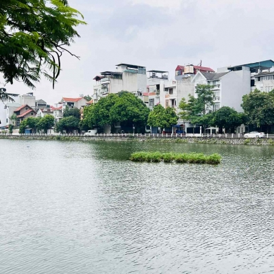 bán nhà mặt hồ Bồ Đề, diện tích 226m, mặt tiền 12m, 2 thoáng, full thổ cư