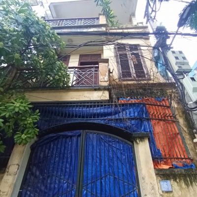 Bán nhà mặt hồ phố Quan Nhân, ô tô đỗ cửa- Kinh doanh- 3,5 tầng, DT 68m2- Mặt tiền 5.1m- Giả chỉ 18,5 tỷ