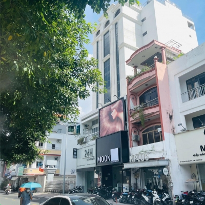 MẶT TIỀN HUỲNH VĂN BÁNH P11 PHÚ NHUẬN HĐT 70 TRIỆU, 10X15M CHỈ 51TỶ TL