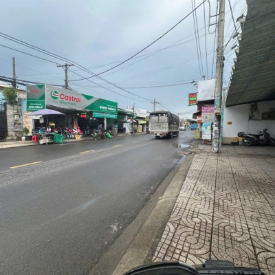 Bán nhà mặt tiền 1700m2 giá 57 tỷ Đường Phan Văn Đối