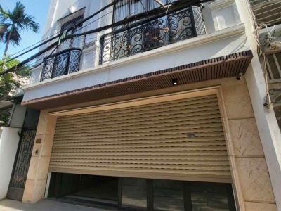 nhà đẹp Hồng Tiến, 65m x 5 tầng, mặt tiền 7.4m, gara ôtô, phong cách indochina