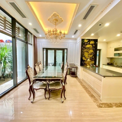 Bán biệt thự Tây Hồ, gần hồ, 120m, ở sướng, đầy đủ tiện nghi, chỉ 35 tỷ