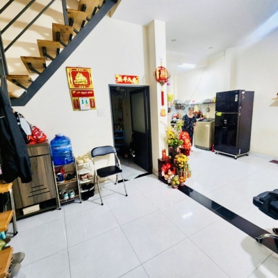 HOT, KẸT TIỀN BÁN GẤP NHÀ ĐẸP HƯNG PHÚ [P10 Q8] DT 37M2 (6 X 7M) 2T, 3PN, 3WC CHỈ 4.15 TỶ