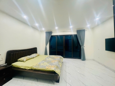 CHO THUÊ NHÀ NGAY CHỢ YÊN PHỤ – TÂY HỒ  50M² × 4 TẦNG  5PN  10 TRIỆU/THÁNG