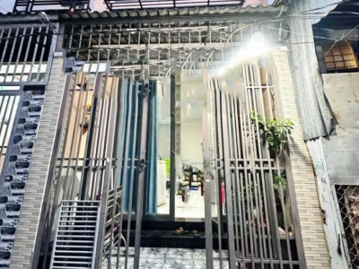 Nhà đẹp 2 tầng 35m2, Vuông – Thống Nhất QV