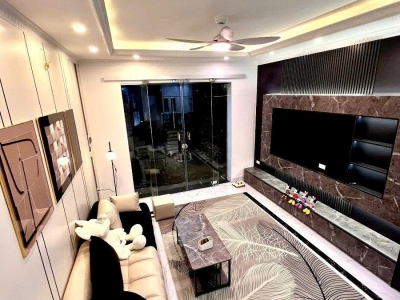 Bán nhà Nguyễn Văn Linh 30m 5 tầng MT4m ô tô qua hơn 7 tỷ