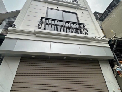 Cho thuê nhà ngõ Phương Canh, 32m² x 5 tầng, 4 phòng ngủ, 4 vệ sinh, 12 triệu/tháng