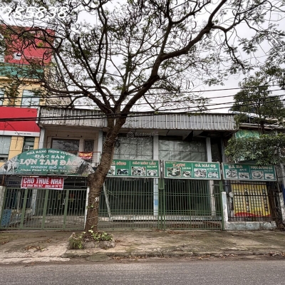 Showroom 16m mặt tiền mặt đường 1A