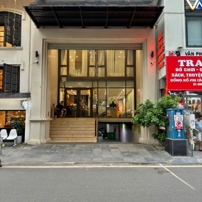 Bán tòa Apartment - mới - hiện đại - MP Xuân Đỉnh, 162m2 X 9 tầng, 62 tỷ