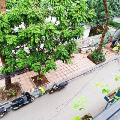 Siêu hiếm Khuất Duy Tiến ,lô góc, nhà đẹp,3 thoáng, ngõ ô to tránh , tiện ích bạt ngàn 42m giá 9,8  tỷ.