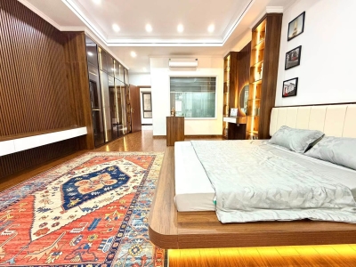 LA THÀNH, ĐỐNG ĐA – NHÀ ĐẸP NỘI THẤT ĐẲNG CẤP – 58M² – 6 TẦNG – MT 5M – 310TR/M²