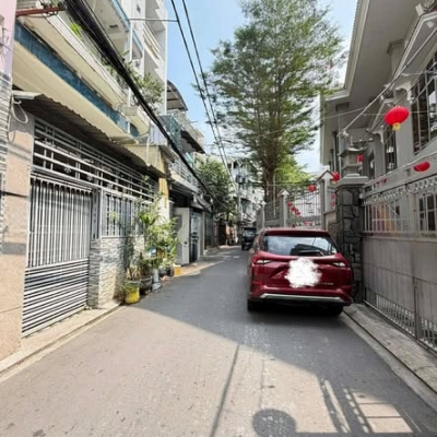 Nhà HXH Đường Phạm Văn Hai Phường 3 Cũ Quận Tân Bình.