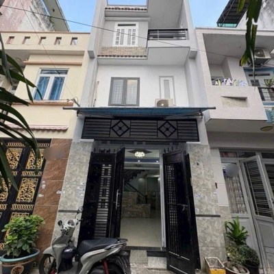 HÀNG MỚI – NHÀ ĐẸP NGAY NGÃ TƯ 4 XÃ – HẺM XE HƠI 6M – GIÁ CHỈ HƠN 4XX. LH:0353671440.