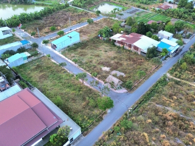 Bán nhà mới Bình Minh, đang cho thuê 3 tr/m2, đường nhựa vỉa hè, gần chợ Trà Cổ