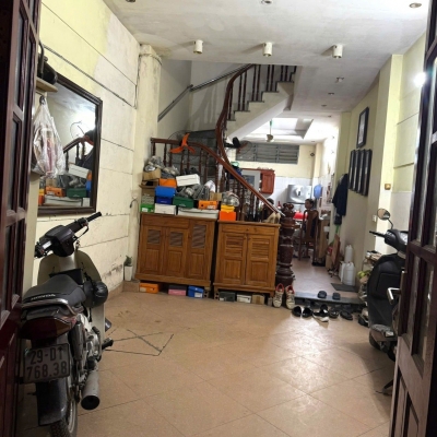 Bán Nhà Hoàng Hoa Thám 46m2.  5 tầng. mặt tiền 3.5m. giá  12 tỷ Ba Đình Hà Nội