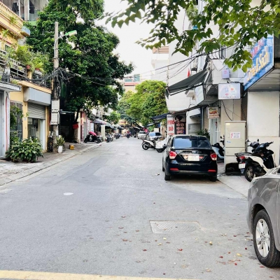 bán nhà Ngọc Lâm, 150m, mặt tiền 5.6m, nở hậu, vỉa hè, ôtô tránh