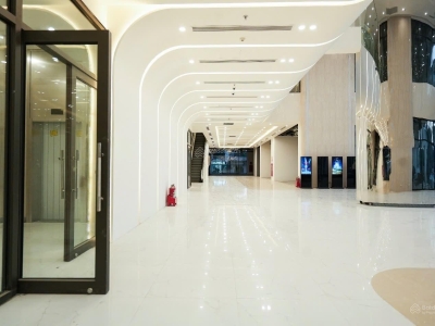 Cho thuê văn phòng hạng A 136m2 tại Rox Tower Goldmrk City, Bắc Từ Liêm, Hà Nội