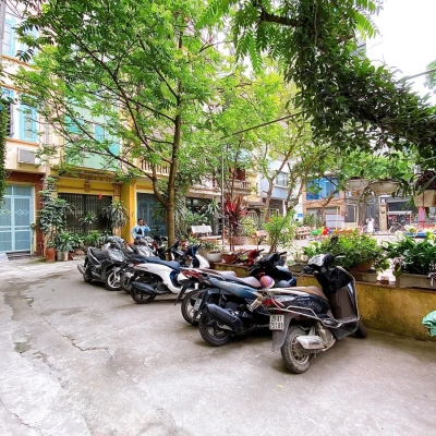 BÁN NHÀ PHÂN LÔ KHƯƠNG TRUNG – Ô TÔ VÒNG QUANH – VIEW VƯỜN HOA