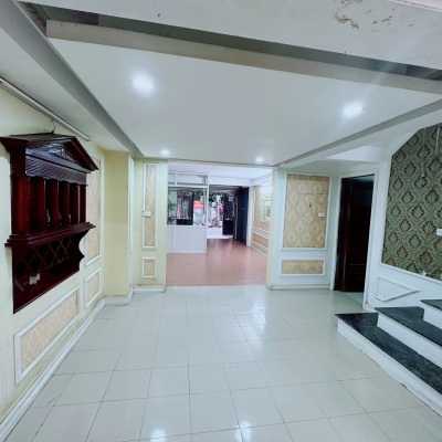 Cho thuê căn Biệt Thự Mặt Phố Hoàng Mai, 100m2x4 tầng, 6 ngủ, 23 Triệu