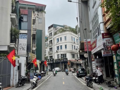 Siêu hiếm, bán nhà mặt phố Đốc Ngữ, diện tích lớn, kinh doanh đẹp, chỉ 25 tỷ