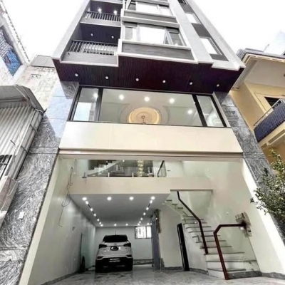 Cực hiếm, bán nhà Võng Thị, ô tô vào nhà, mặt tiền 6m, chỉ 33.5 tỷ