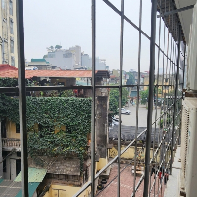 Cho thuê căn hộ Tập thể Nguyễn Trãi, 90m2, 3 ngủ, 2 vệ sinh, 11 Triệu vào ngay