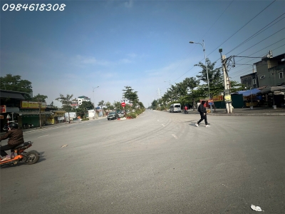 Bán đất 105m2 cạnh VIn Hàm Nghi giá 35 tỷ