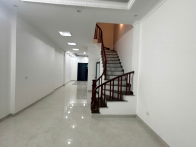 CHỈ DUY NHẤT 1 CĂN   – Ngọc Hồi – Thanh Trì  59m² x 5 tầng thang máy, ô tô vào nhà,  NHỈNH 8 TỶ  tỷ lh0326.213.286