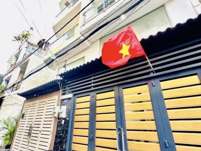 GIÁP LUỸ BÁN BÍCH - HXH - NHÀ ĐẸP 52M NGANG 4.5 - 3 TẦNG - 3PN TẦM 5.X