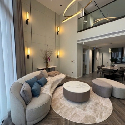 Vị trí vàng, bán nhà mặt phố Văn Cao, KD đắc địa, chỉ 30 tỷ