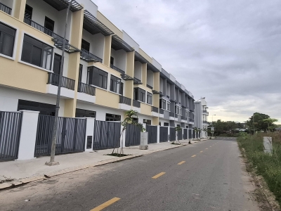 Đừng thuê nhà nữa - 439 triệu sở hữu nhà phố ngay hôm nay