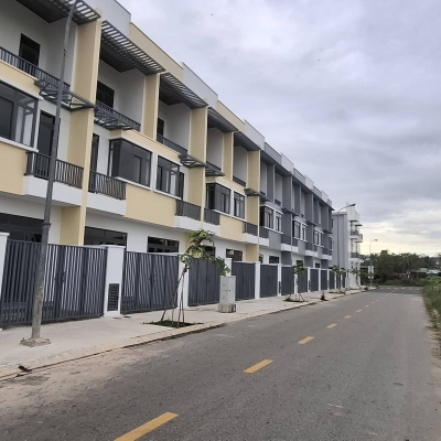 Đừng thuê nhà nữa - 439 triệu sở hữu nhà phố ngay hôm nay