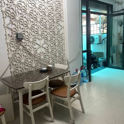 Ô tô đỗ cửa Quan Nhân, 71x5T, sổ vuông. Giá 14.5 tỷ