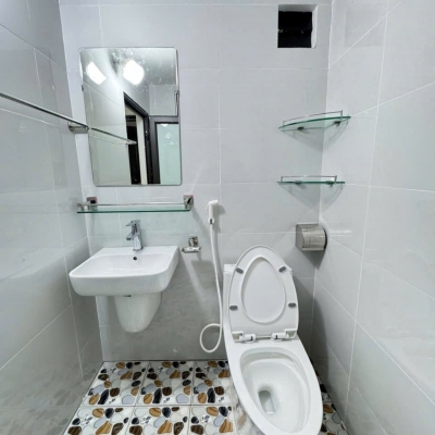 Chính chủ cần tiền bán gấp nhà mặt chợ thôn Chi Đông 2, Quang Minh, MT kinh doanh đẹp