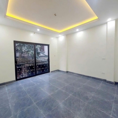 Bán nhà lĩnh nam 6 tầng long lanh gần phố hoàng mai