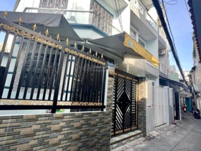 BÁN NHÀ CẤP 4 CẠNH CHỢ -QUẬN 8 - 5x17m -CHỈ 4.1 TỶ - KHÔNG LỘ GIỚI HIỆN HỮU. Lh: 0939345129