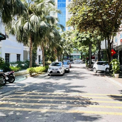 bán nhà Hoàng Như Tiếp- bệnh viện Tâm Anh, diện tích 140m, ôtô tránh, cách bệnh viện Tâm Anh 50m